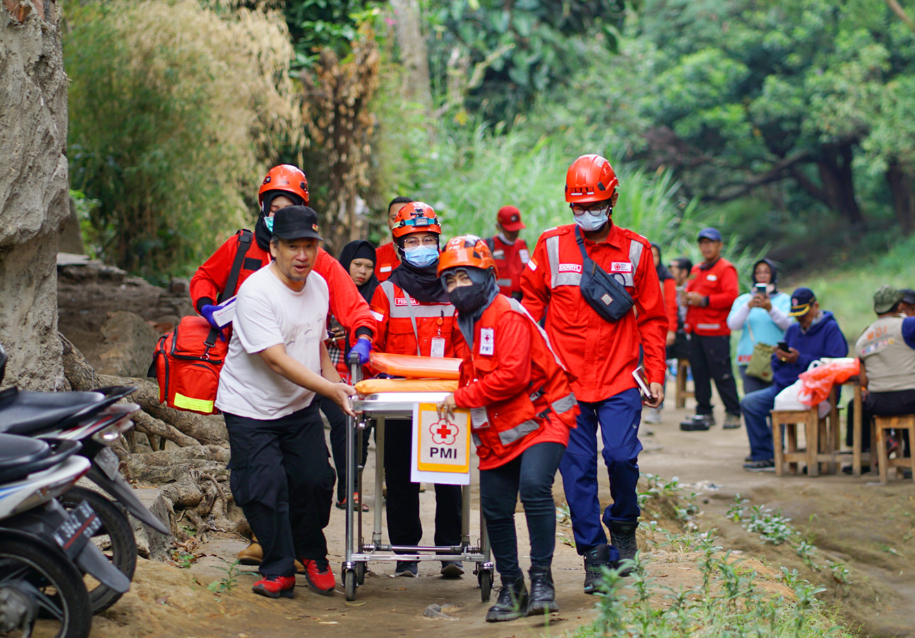 klinik pratama PMI Kota Padang KSR PMR donor darah red cross Indonesia by WINSONMEDIA branding website jasawebpadang.com baliwebservices.com
